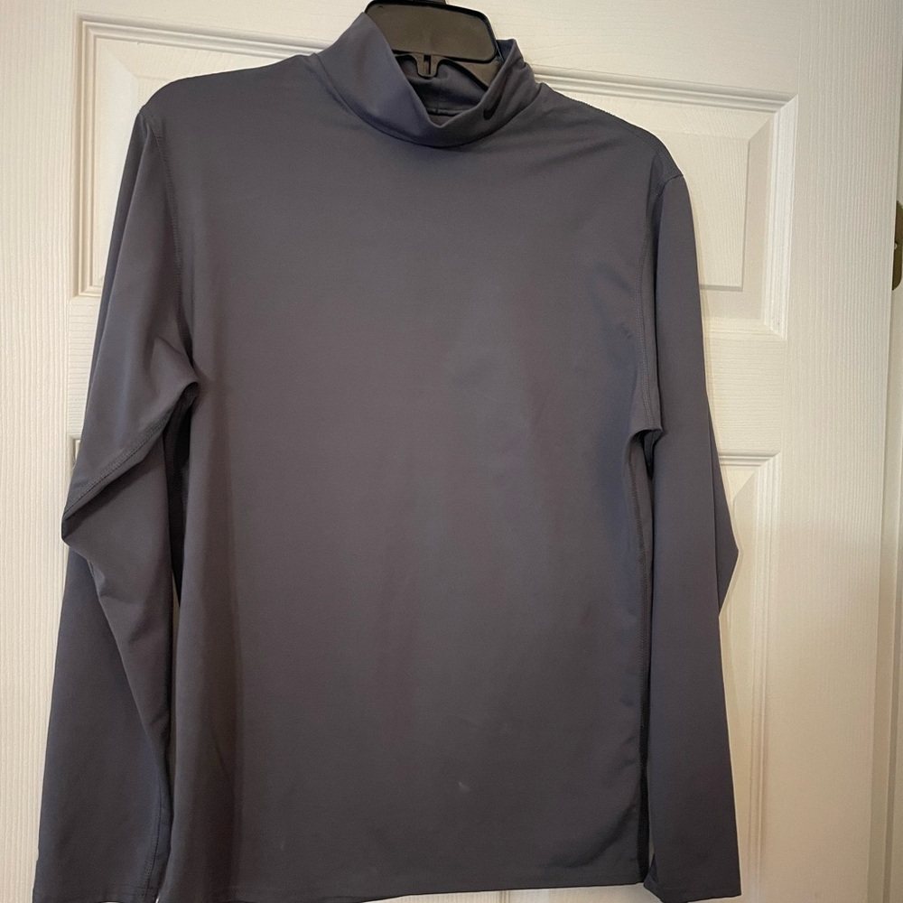 Nike Gray mock neck dri fit Performance Fit shirt Men’s size XL